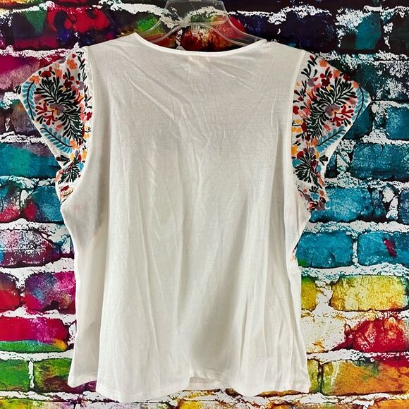 Anthropologie Tiny Tatum Embroidered Blouse Floral Embroidery NWT Size Medium Sh - Picture 7 of 7